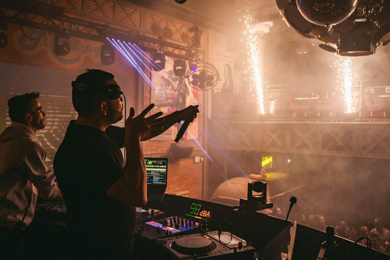 Mix latino et rythmes ensoleillés pour soirée dansante par JO PREX