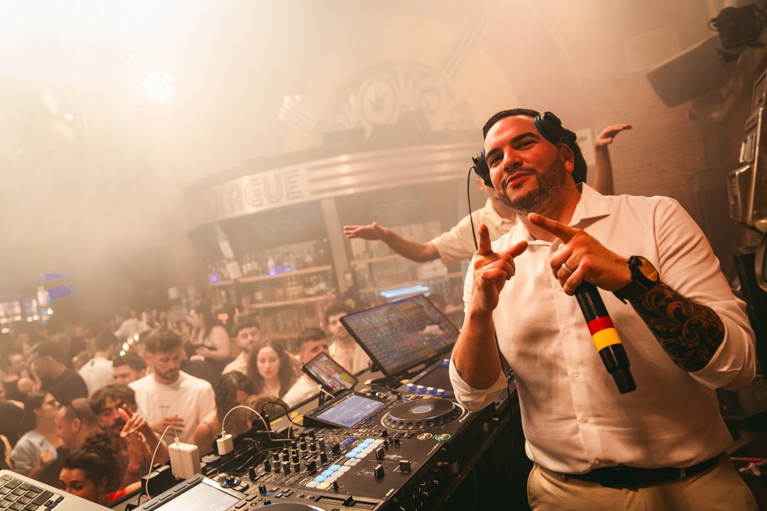Prestation de DJ animateur pour mariage et soirée privée en Loire-Atlantique par JO PREX